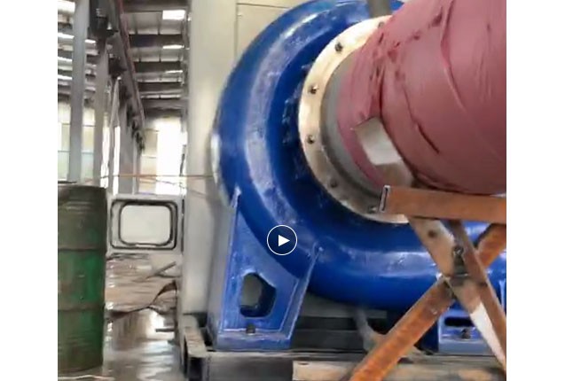 神龍泵業流量5100立方大型柴油機混流泵機組測試中